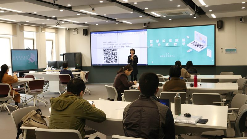 在线教育与传统教育：价格背后的差异与考量